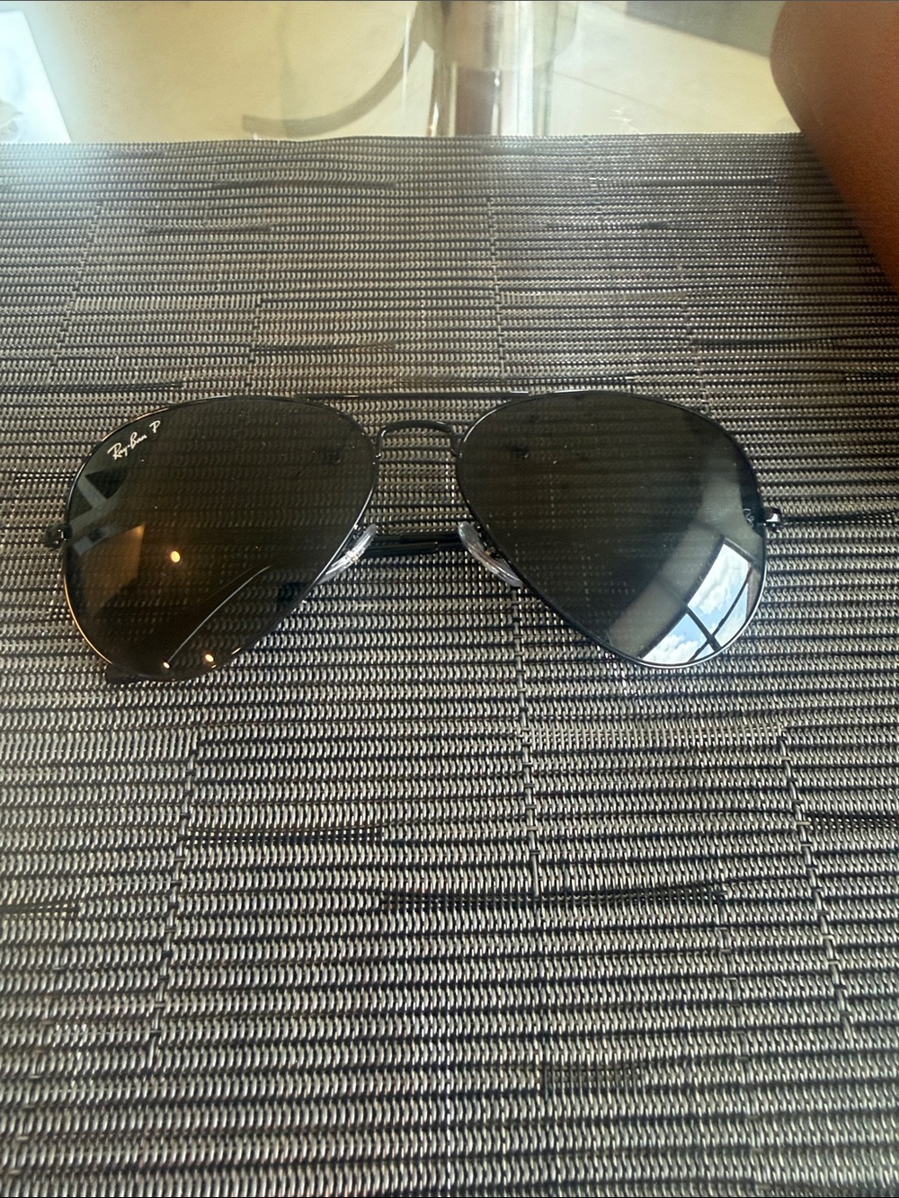 Ray-Ban Black Metal Aviator Sunglasses with Brown Case